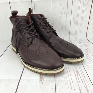 TOMS Burgundy Wingtip Chukka Boots Size 10